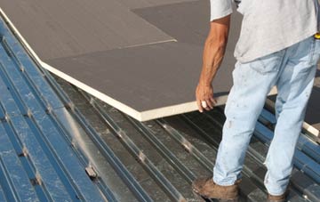 benefits of insulating Common Edge flat roofing